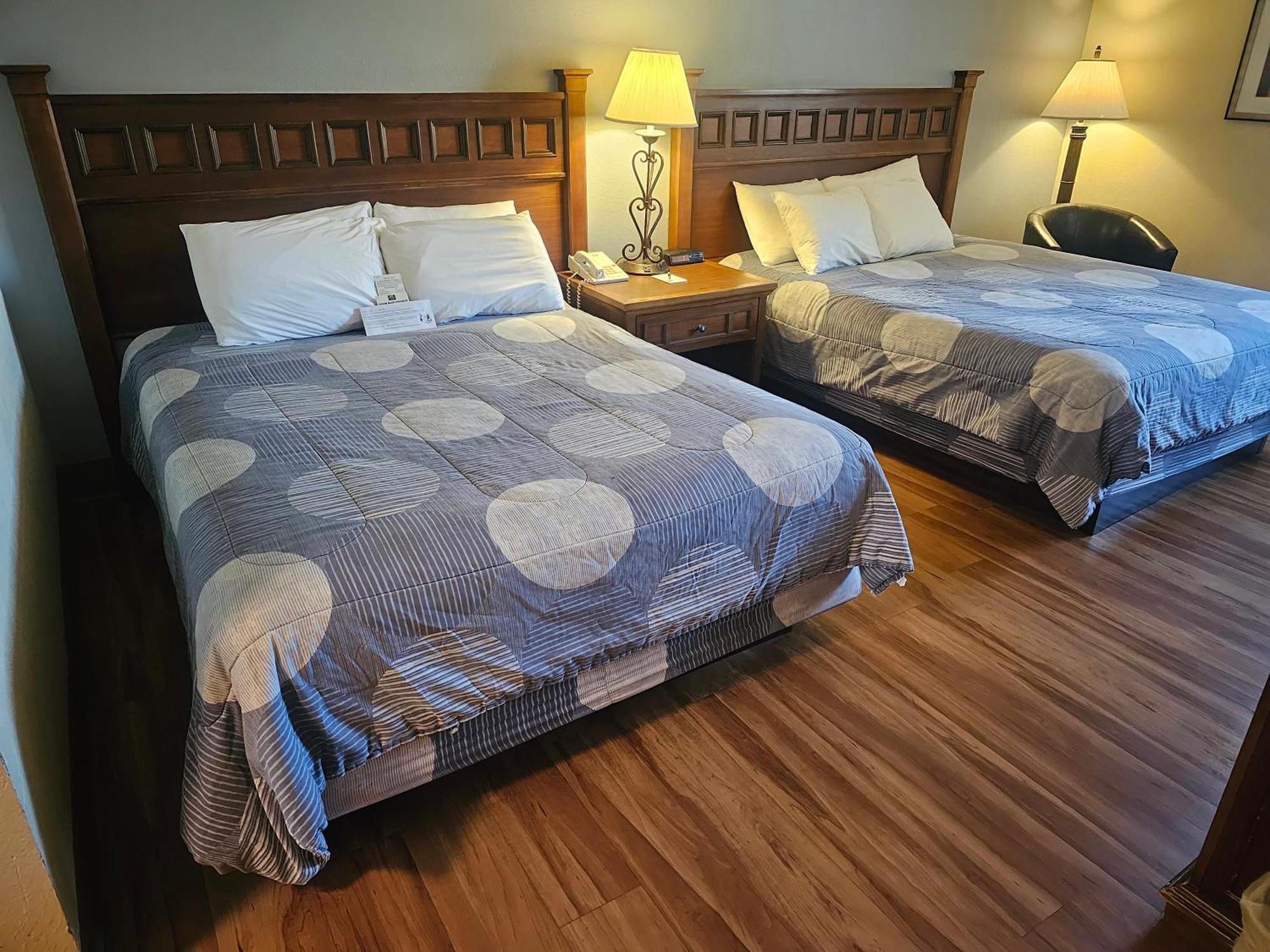 Broadway Conference Center 3*